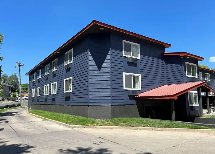 Motel: The Junction Hotel And Hostel